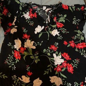 Old Navy size XL 100% rayon short sleeve black with white and red flowers.
